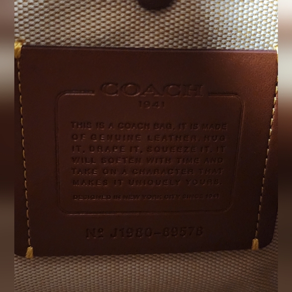 NWT Coach Harmony Hobo In Colorblock